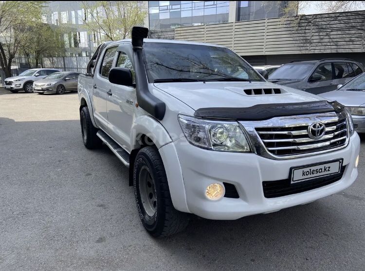 Тайота Хайлюкс