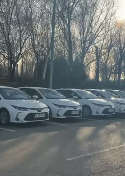 Inchiriez masini uber