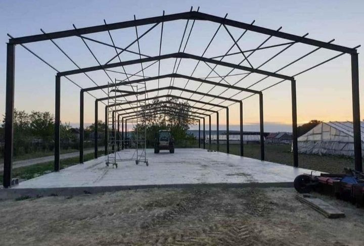 Vand hale metalice si ferme metalice