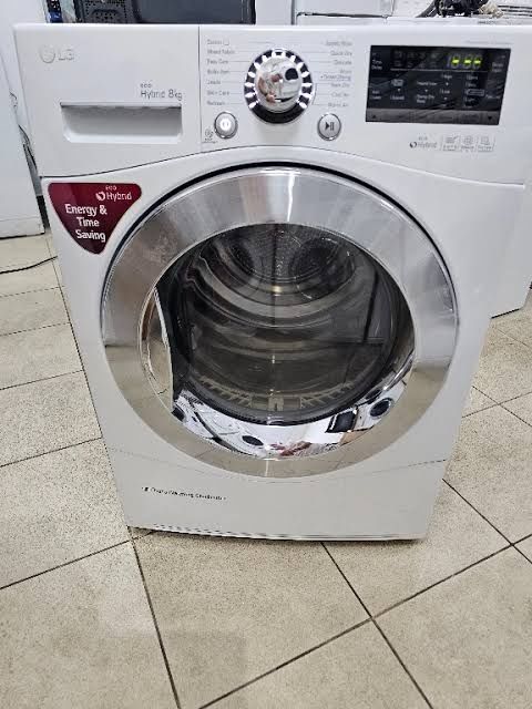 НОВА*** Сушилня с термопомпа LG RC8055AP2Z 8кг. А++ Auto clear