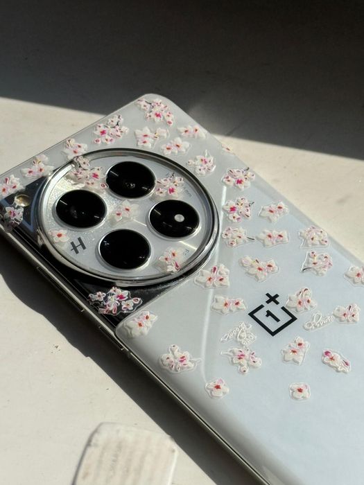 Oneplus 12 12/256гб белый цвет