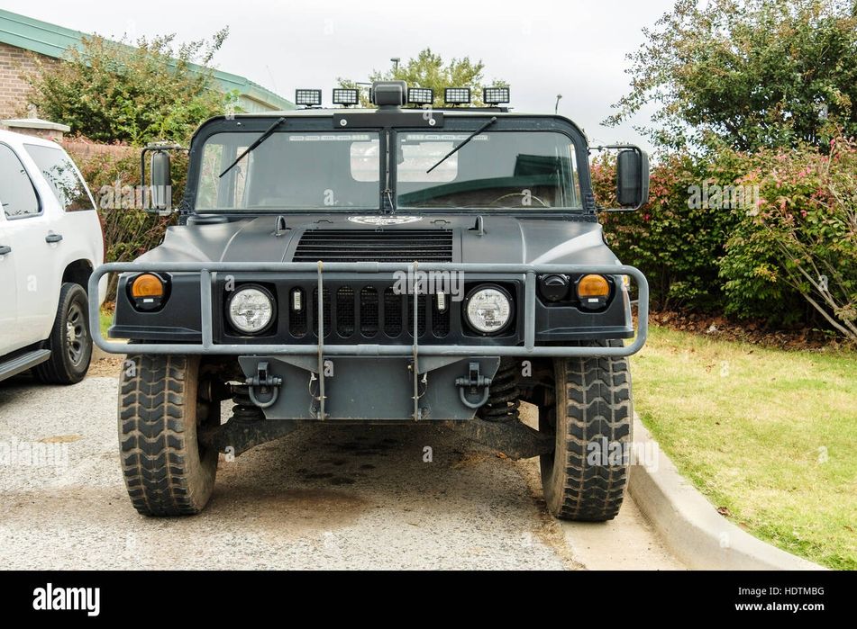 Vand sau schimb BullBar Humvee / Hummer H1