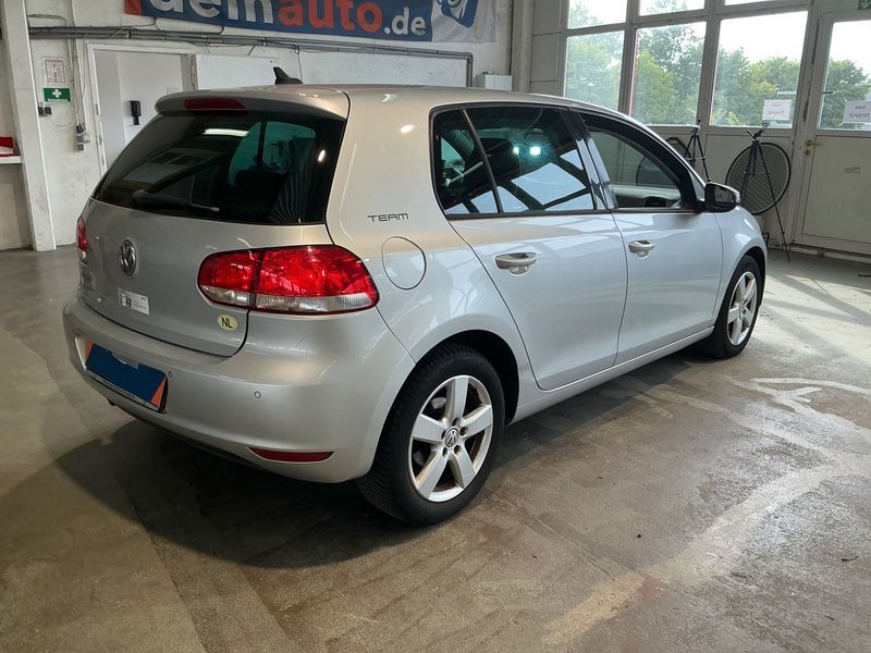 Volkswagen Golf VI 1.6 TDI Team 2011