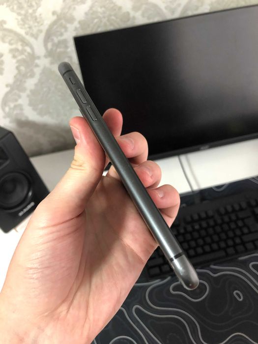 Телефон iPhone 11 128gb