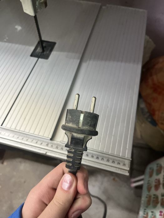 Ленточная пила DeWALT DW876