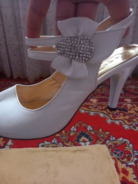 Туфли белые свадебные