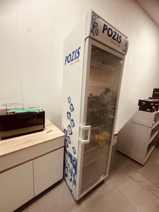 Витринный холодильник