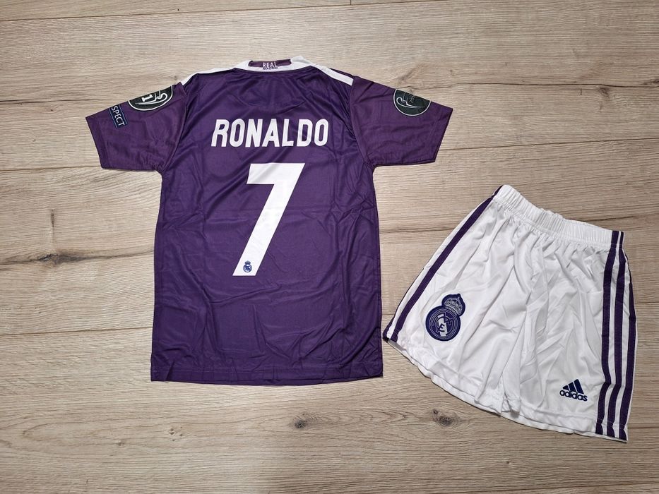 Детски екип на Кристиано Роналдо# РЕАЛ М #ретро модел!!!