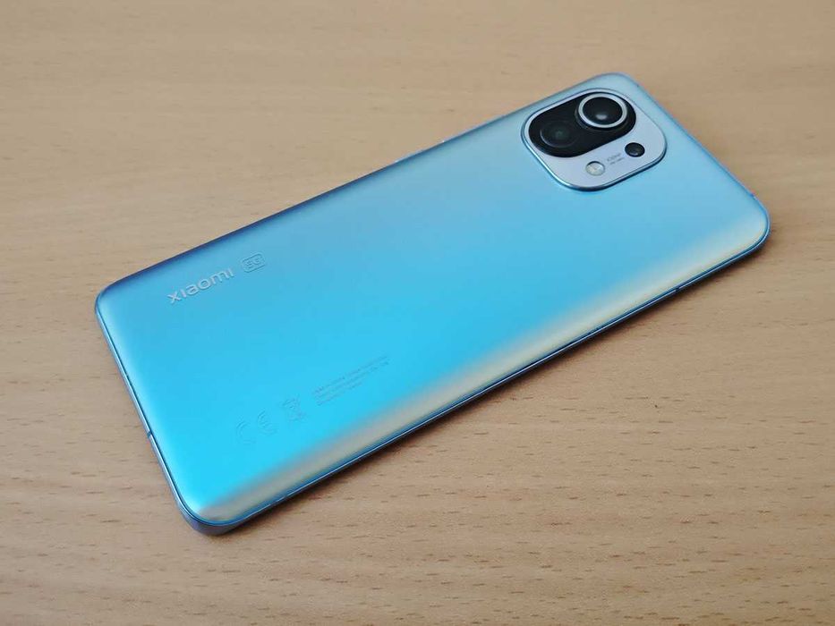 Xiaomi Mi 11, 8гб, 256гб, 6,81инча Amoled, 108мп камера, 4600mah