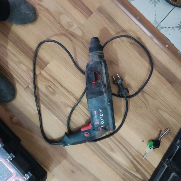 Перфоратор сатамын