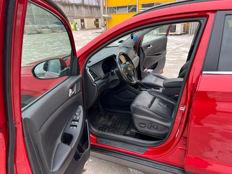 Hyundai Tucson LUXURY 2016 2.0 186 CP  IMPECABILĂ!!