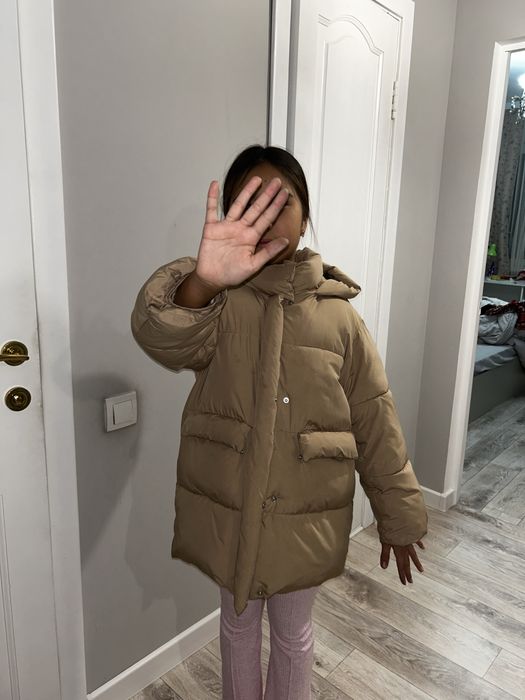 Куртка на девочку ,рост 140см zara