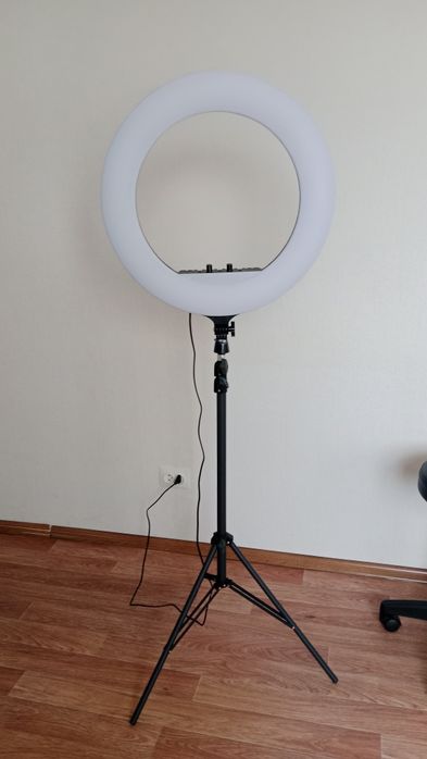 Продам лампу 55см диаметр