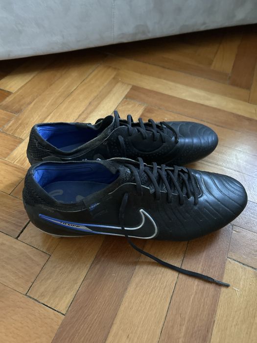 Ghete de fotbal Nike Tiempo Elite