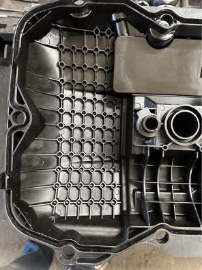 Капак клапани М54