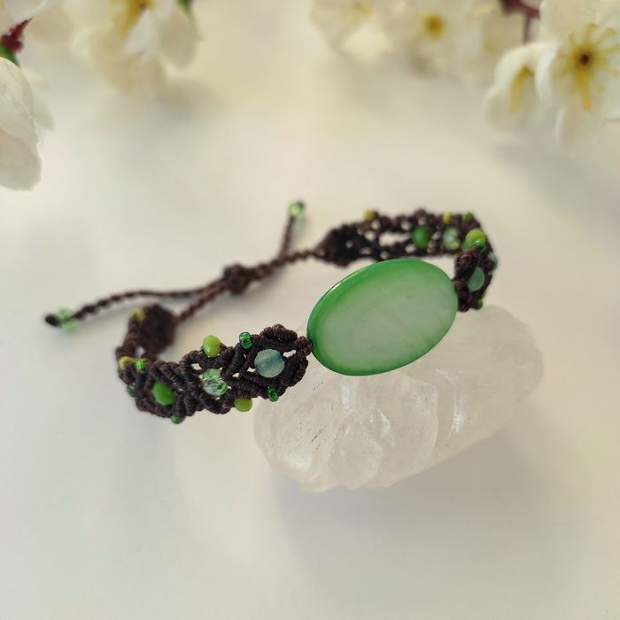 Браслет. Размер регулируется.