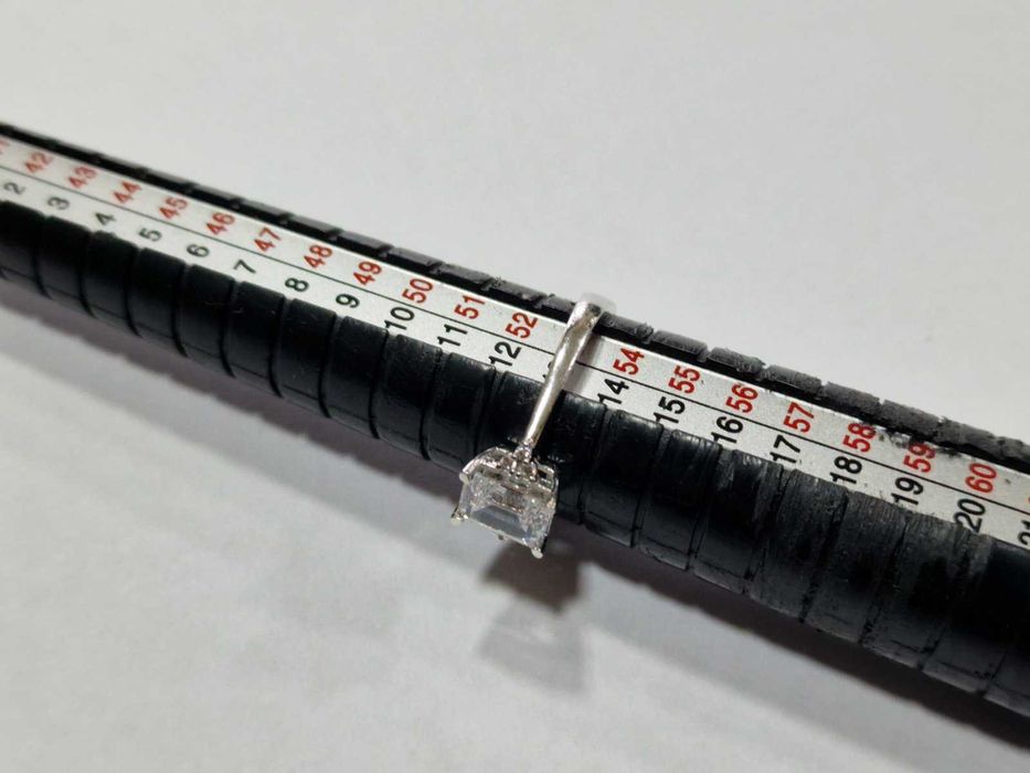 Комплект бяло злато 14К / синджир, обеци и пръстен / 6,16 гр.