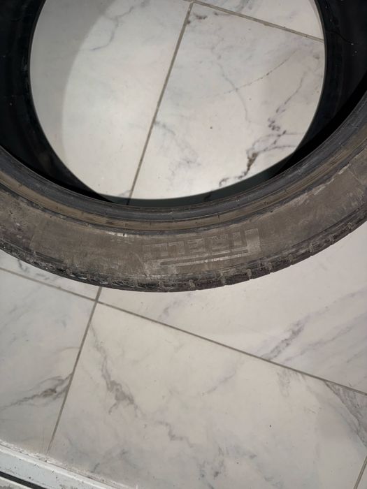Pirelli 315 35 r21 / 295 35 r21