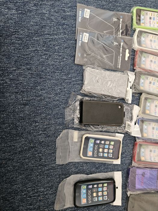 Lot / set huse diverse modele si culori pentru telefoane Apple Iphone