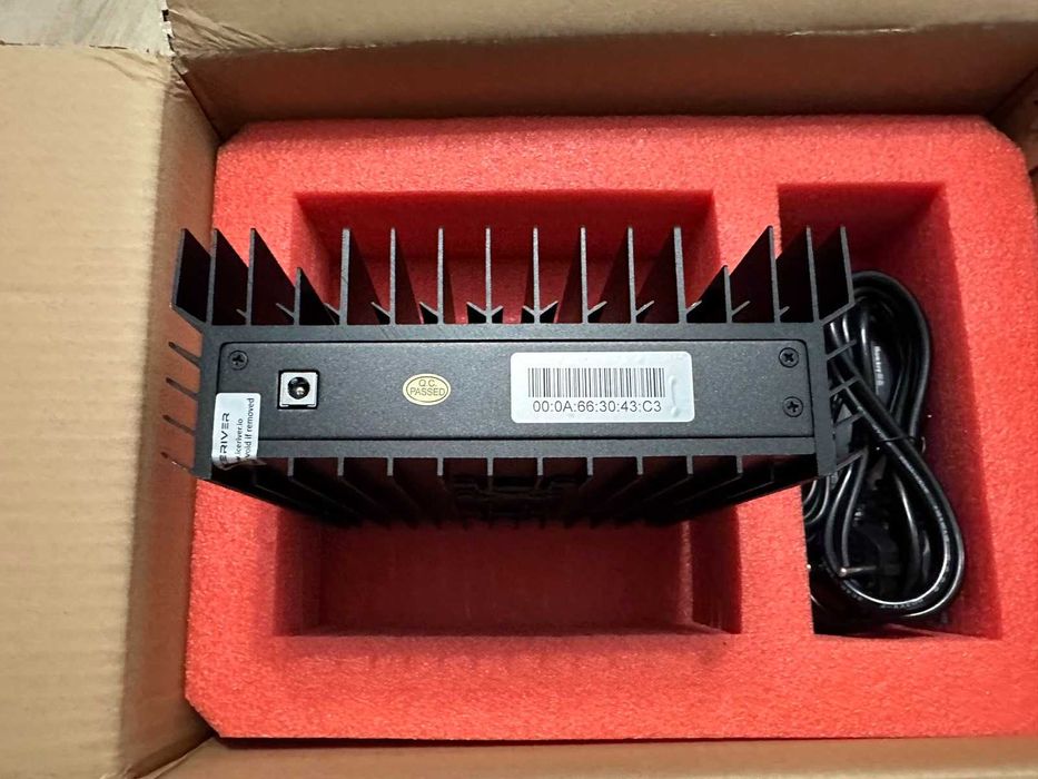 Iceriver KS0 ULTRA 400GH копач за Kaspa. Копае и Bitcoin, Sedra, Bugna