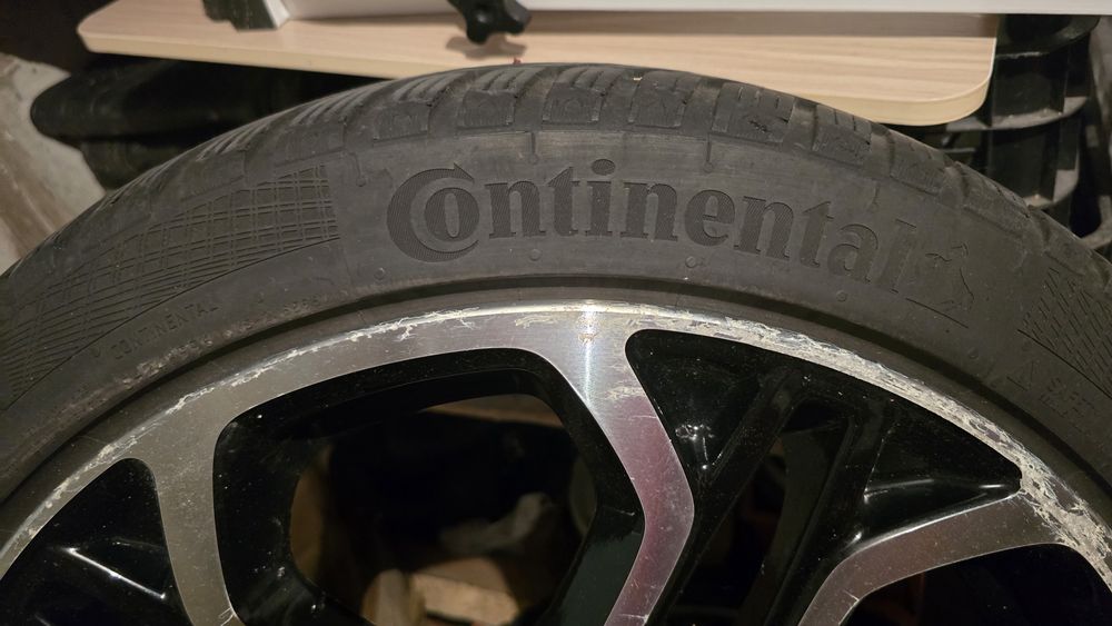 Set 4 Anvelope Iarnă Continental 195/45 R17 DOT 21 + 4 Senzori Presiune Suzuki