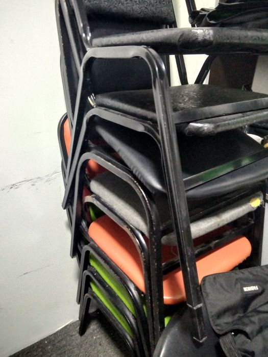 Stul 20 ta tekinga faqat hammasini oganga