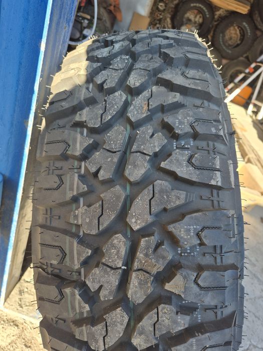 Шины на внедорожник LT 285/75 R16