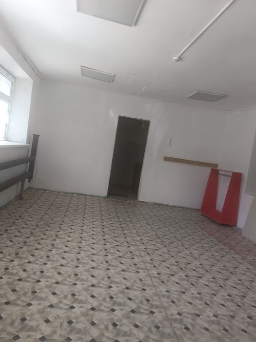 Сдам помещение под склад, цех,  1 этаж, отдельный вход.