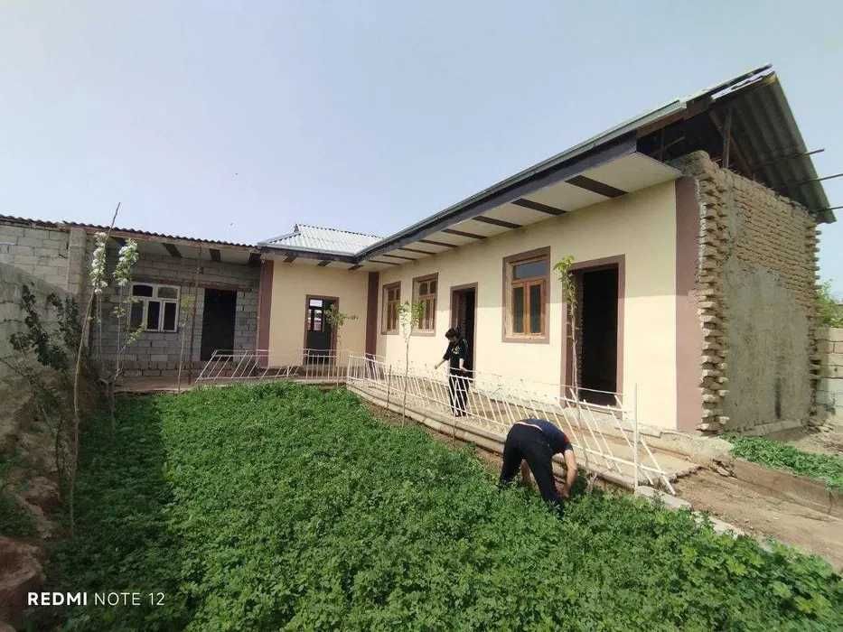 Срочна Ховли уй сотилади