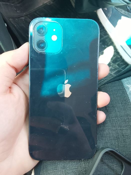 Айфон 12 сатылады