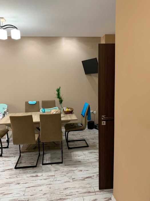 Продава се Къща в Кюстендил, Център - 290 кв.м за 528 €/кв.м - Снимка #3