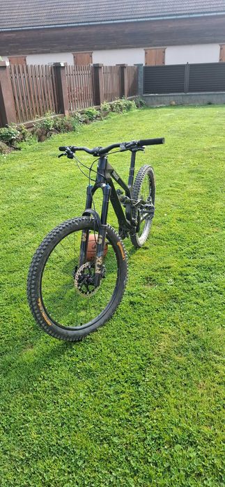 Canyon Torque ( Fox, Rockshox, Shimano]