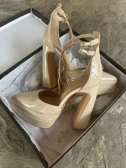 Дамски официални обувки