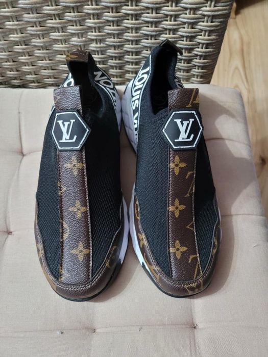 Дамски маратонки Louis Vitton! Състояние ново! Номер 40!
