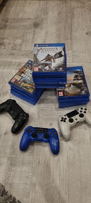 PlayStation 4 Pro + accesorii și jocuri