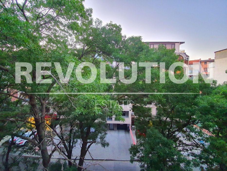 Двустаен апартамент в района на Окръжна болница!