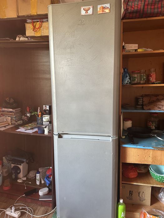 Холодильник INDESIT