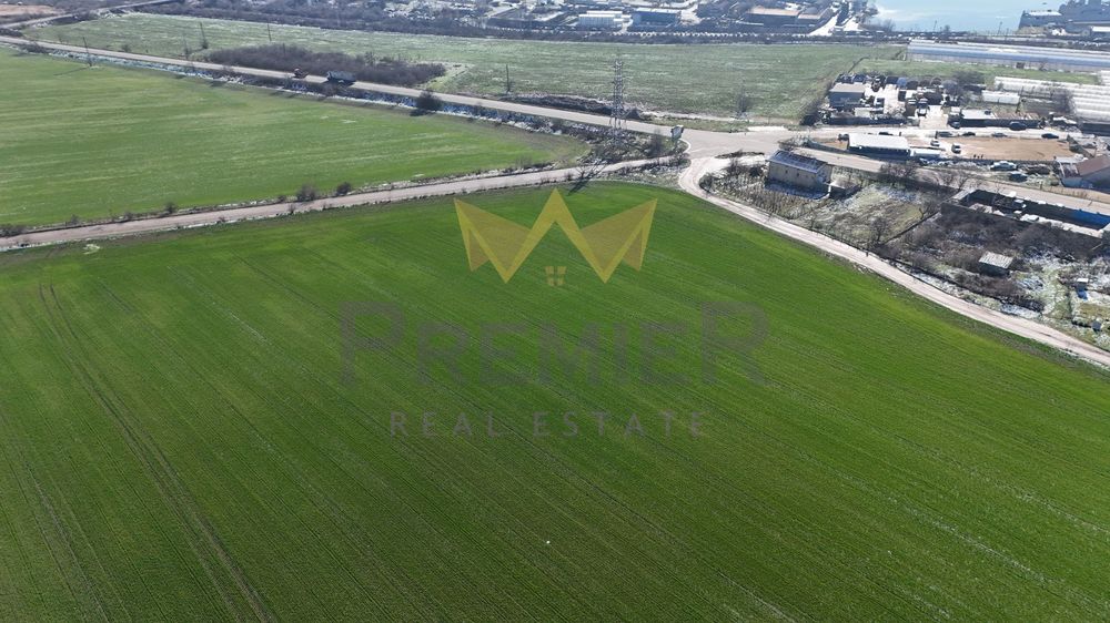 Продава се Парцел в с. Езерово, Област Варна - 3000 кв.м за 31 €/кв.м - Снимка #2