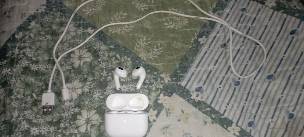 Air pods 2000тенге
