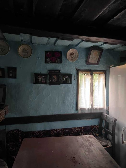 Vand casa traditionala din lemn, pentru relocare, peste 100 ani, 6000 euro neg.