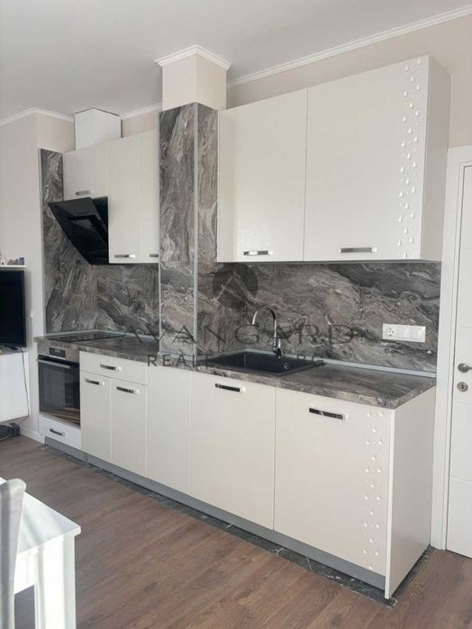 Продава се Двустаен апартамент в Пловдив, Христо Смирненски - 79 кв.м за 2532 €/кв.м - Снимка #5