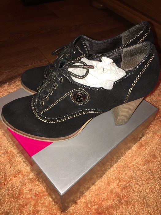 Ботинки женские