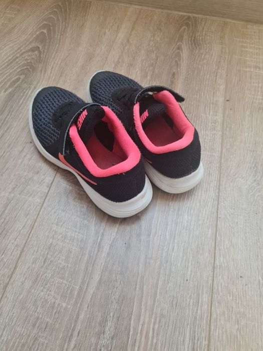 Детски маратонки Nike