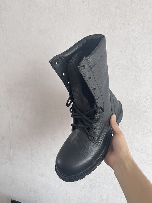 новые берцы.