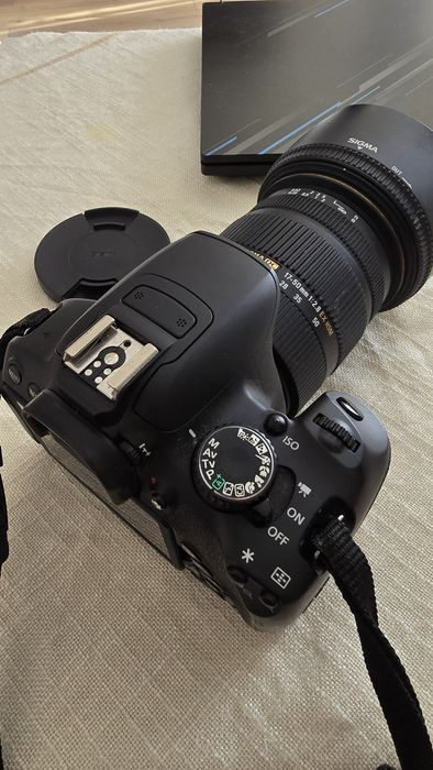 Vand Canon 650D + Sigma 17-50  f2.8 si Canon 10-18mm