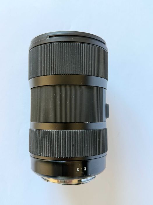 Pachet Foto: Sigma 18-35mm f/1.8 Art + Speedbooster Viltrox EF-M2 II