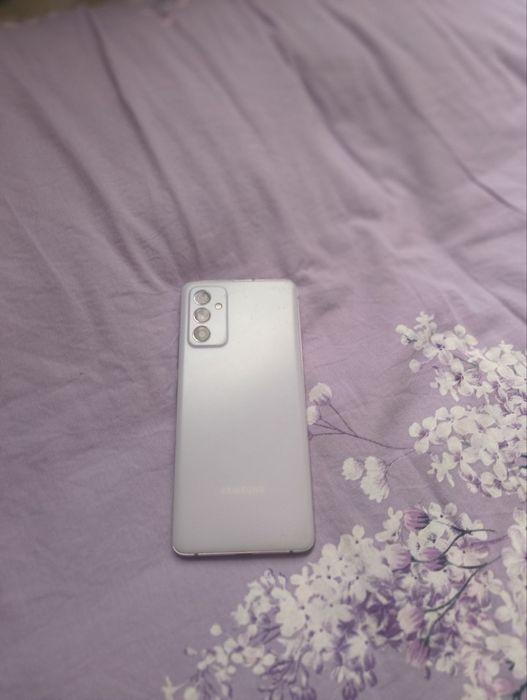 Samsung A82 5g 6/128gb sotoladi