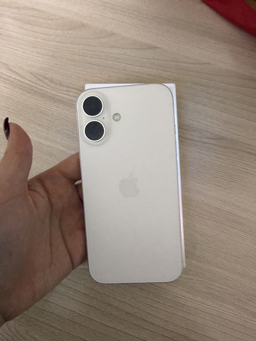 Продам Iphone 16 , 128гб