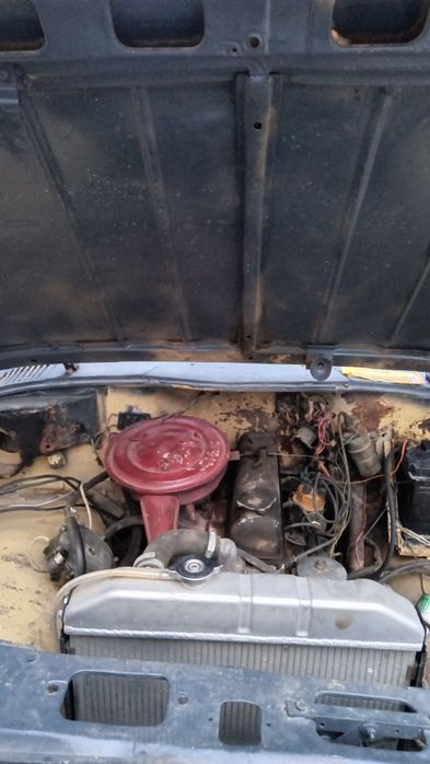 Uaz sotiladi holati yaxshi