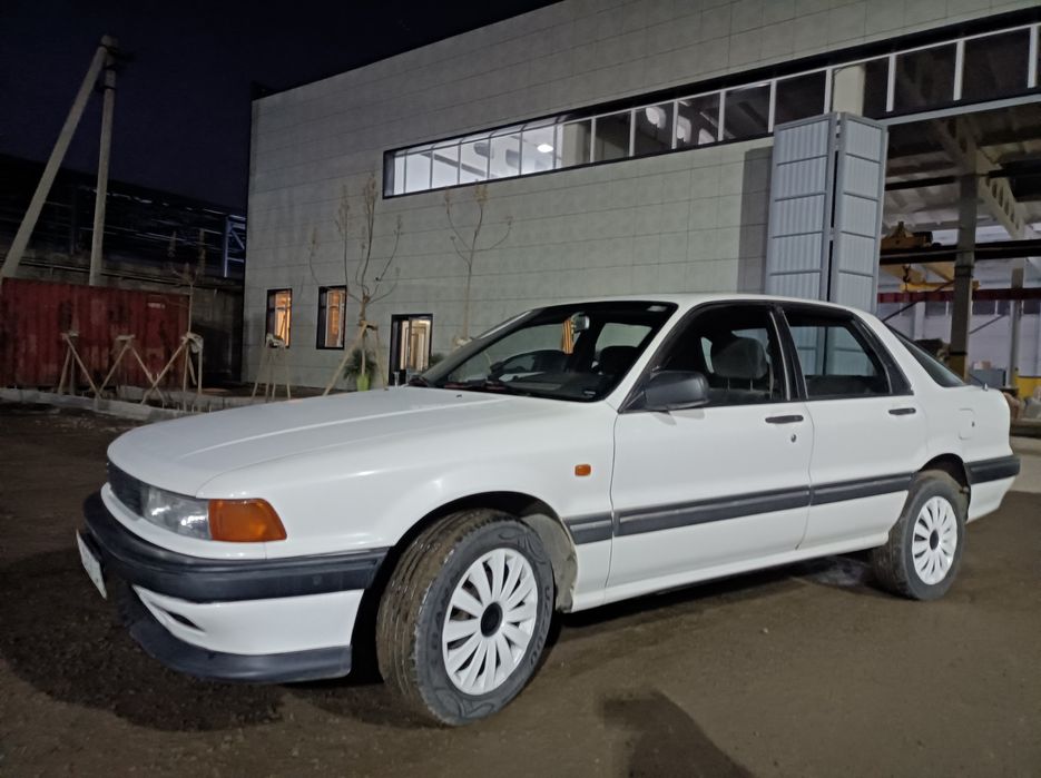 Продам Mitsubishi Galant 89
